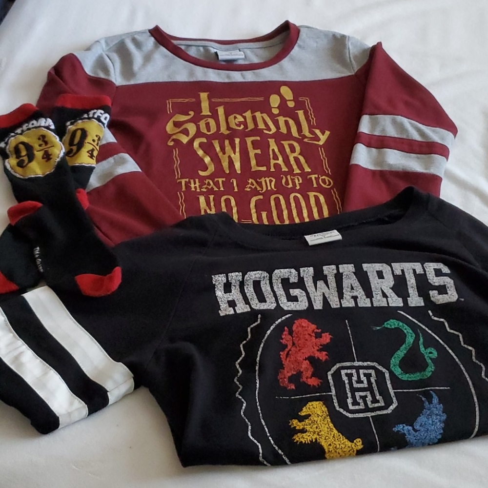 Harry potter bundle socks and two long sleeve tops